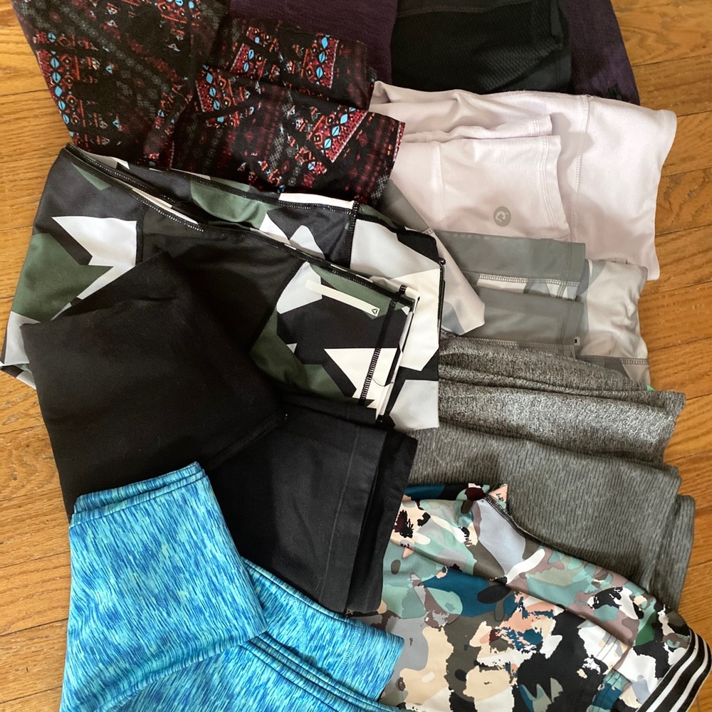 Lot of 10 Workout/Casual Leggings Price FIRM
